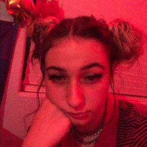 Meet your Posher, Ava